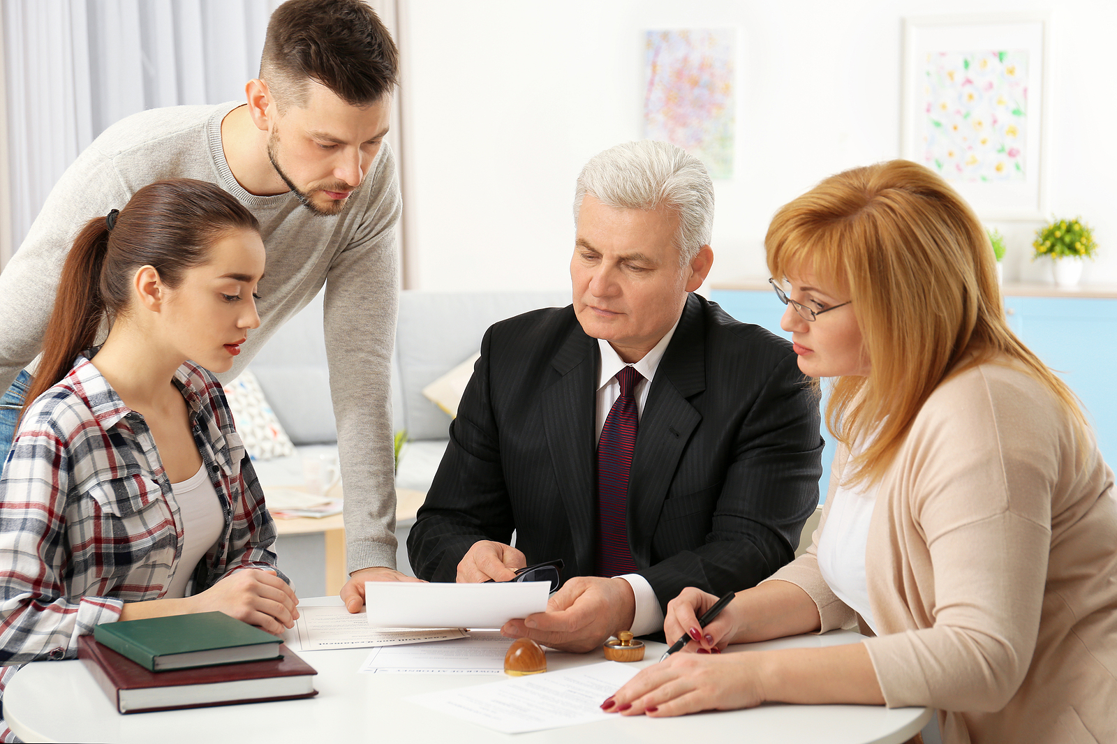 Family consulting notary public at office